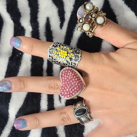 Set of rings - Picture 2 of 2